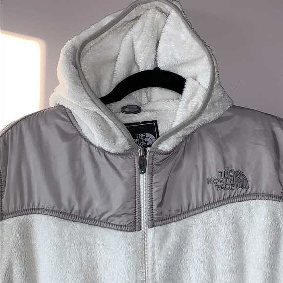 The North Face women’s fuzzy jacket-L - Picture 2 of 6